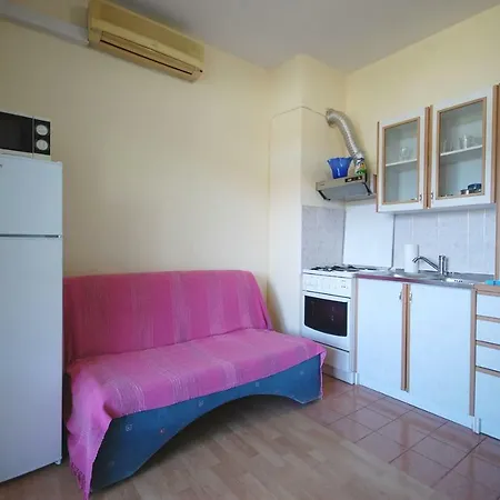 Apartment Crnac Mi *