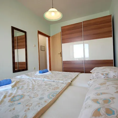 Apartment Crnac Mi