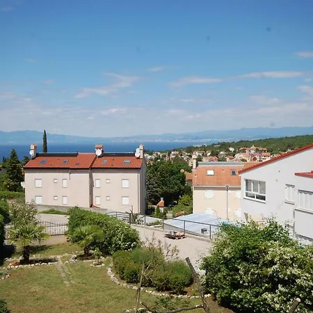 Apartment Crnac Mi Malinska
