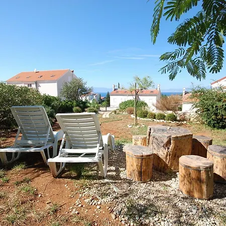 Apartment Crnac Mi Malinska